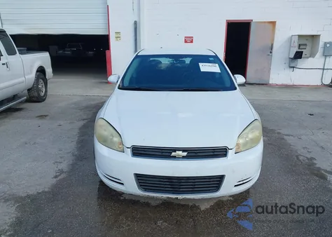 2010 Chevrolet Impala Police z USA, uszkodzony, nr VIN 2G1WD5EM1A1242799